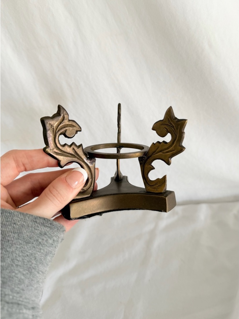 Antique-Style Decorative Brass Candle Holder - Bronze Tone